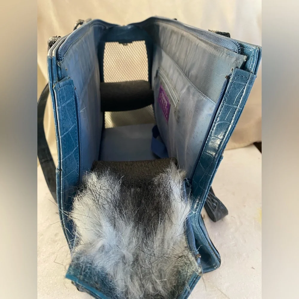 Stylish Blue Crocodile Pattern Dog Carrier Hang in Shoulder Bag .